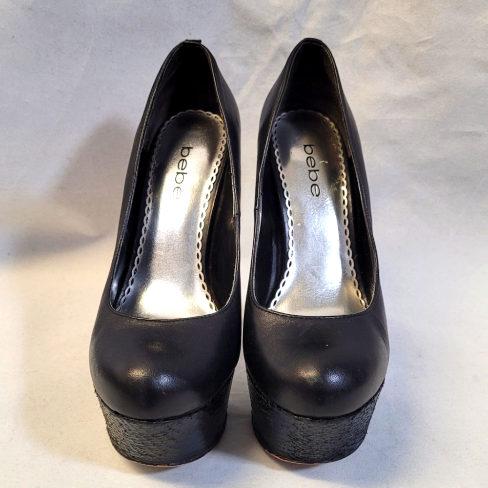 ☆BEBE☆ Y2K Snakeskin platform sky high stiletto heels Size 6M Black